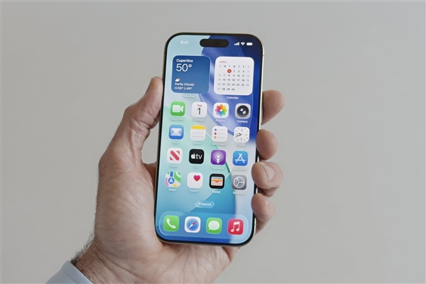 廠商實(shí)現(xiàn)iOS 26的設(shè)計(jì)并不難：困難的是功耗流暢度能不能做好