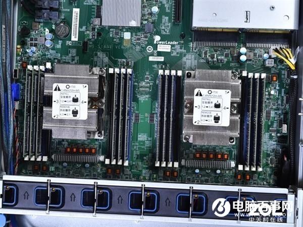 主板装两颗CPU：性能会更强吗？